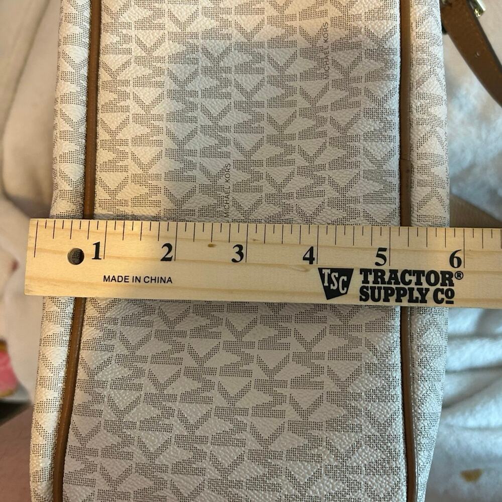 ♡ Michael Kors Backpack - Picture 15 of 15